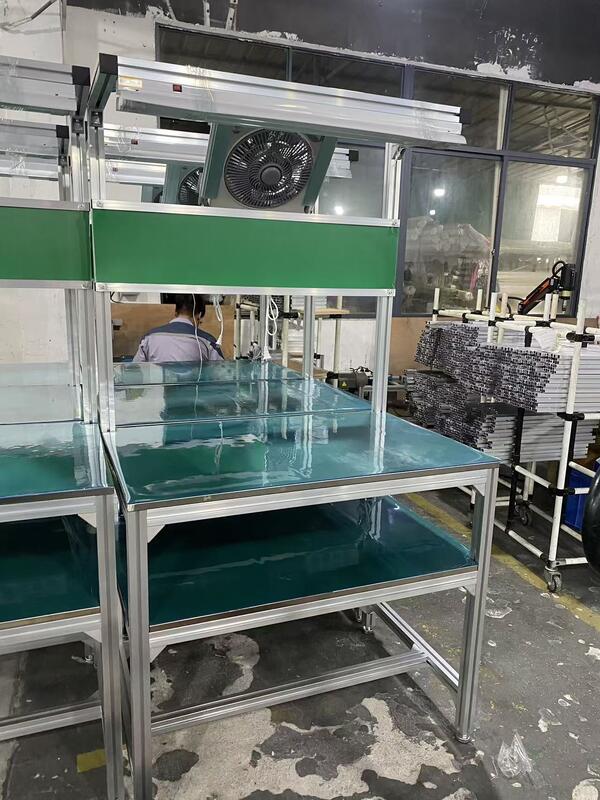 Workbench With Fan Guard Panel And Double-layer Anti-static Aluminum Profile Assembly. Special Workbench For Heat Dissipation In High-temperature Workshops.